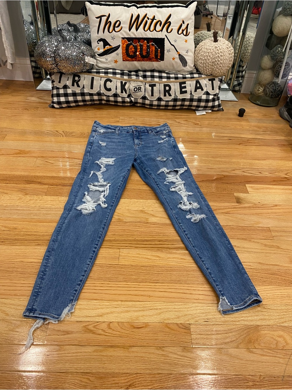 American Eagle skinny jeans